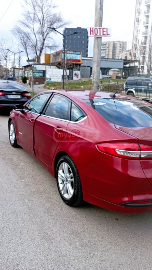 Ford Fusion - фото 6