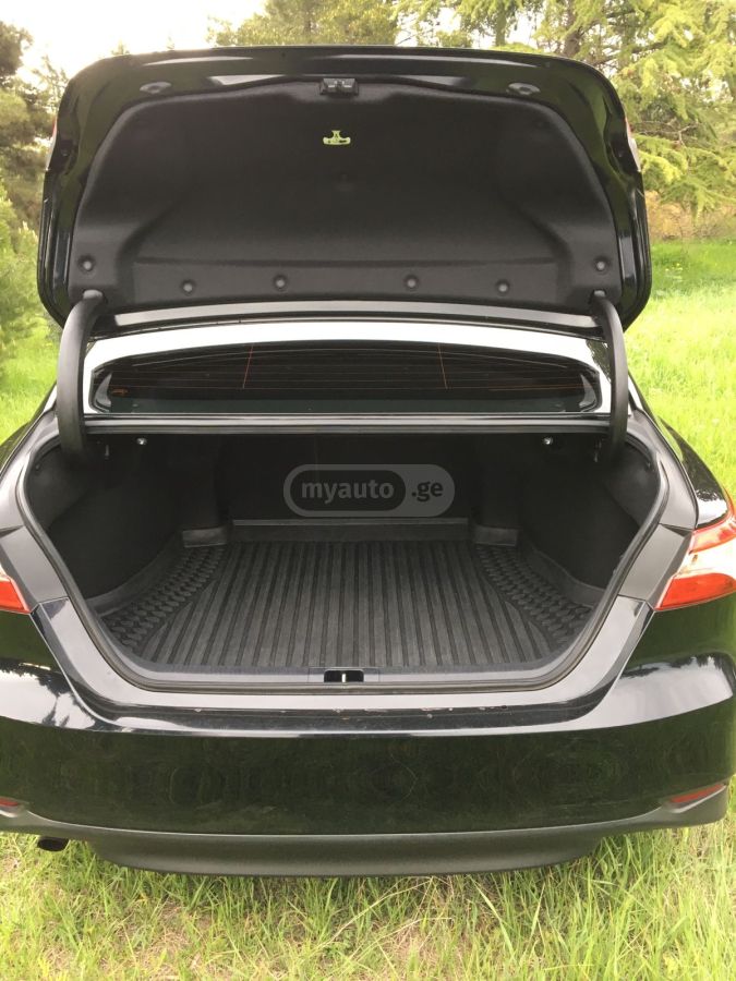 Toyota Camry - фото 10