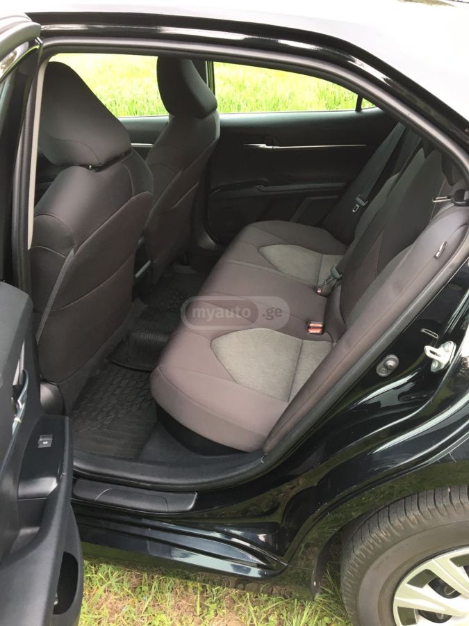 Toyota Camry - фото 9