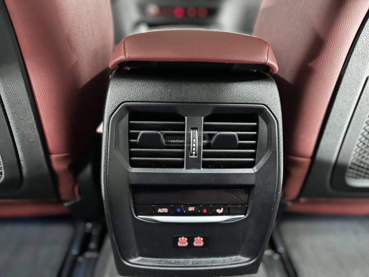 BMW i4 - фото 12