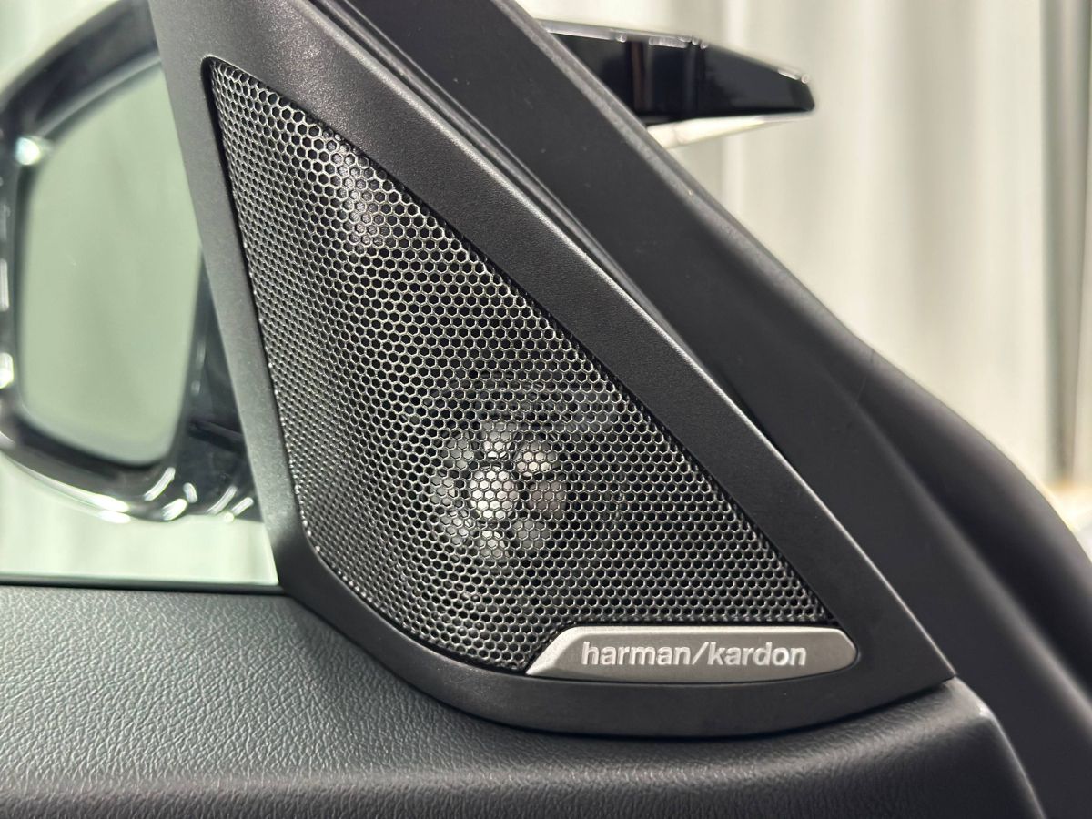 BMW i4 - фото 14