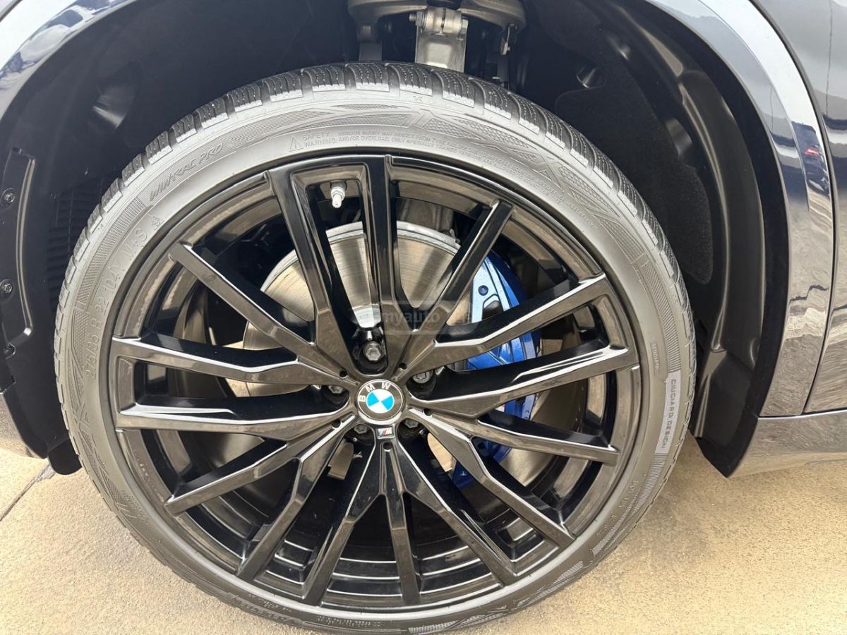 BMW X5 - фото 14