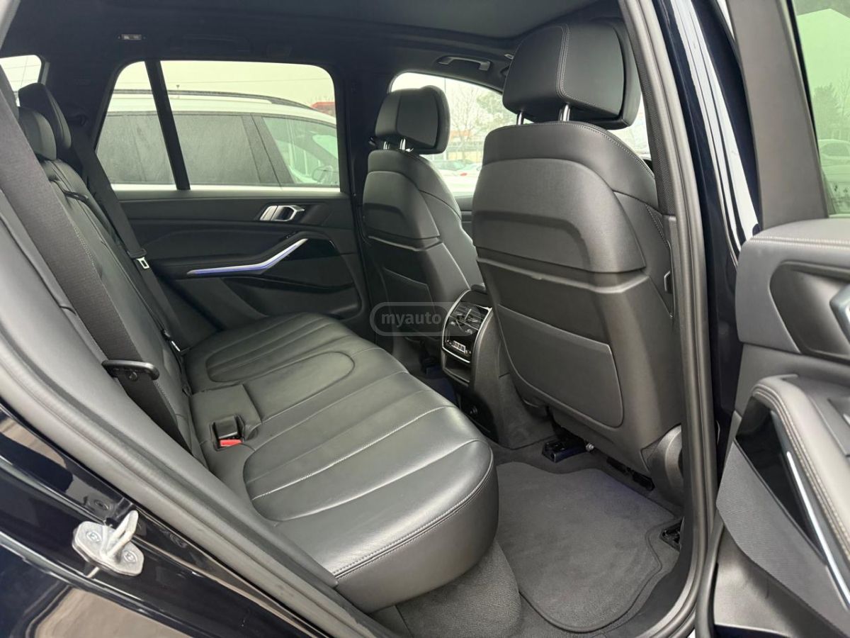BMW X5 - фото 9