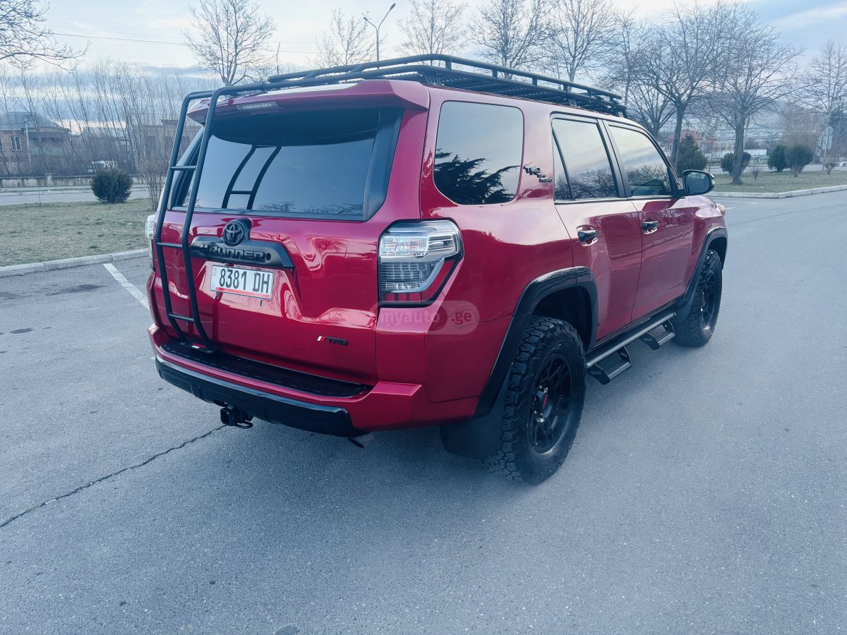 Toyota 4Runner - фото 3