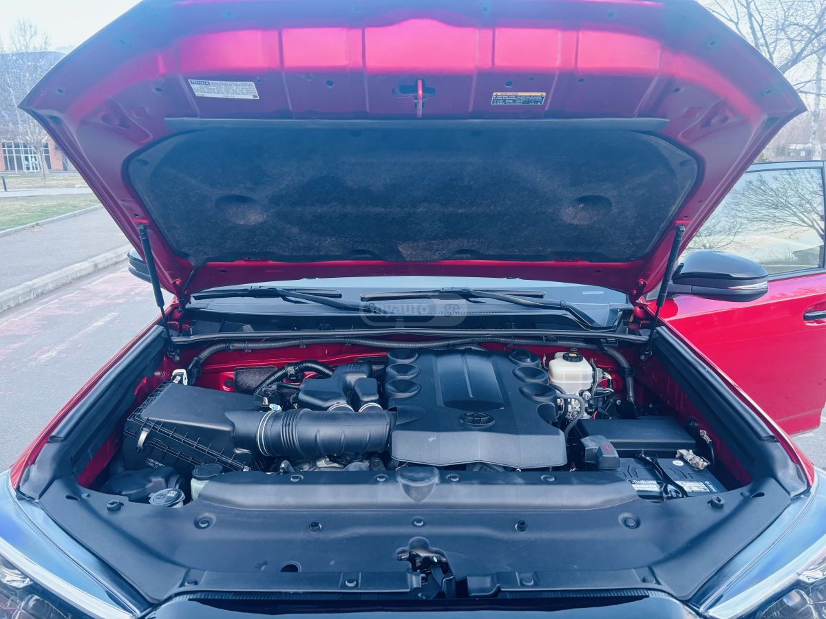 Toyota 4Runner - фото 8