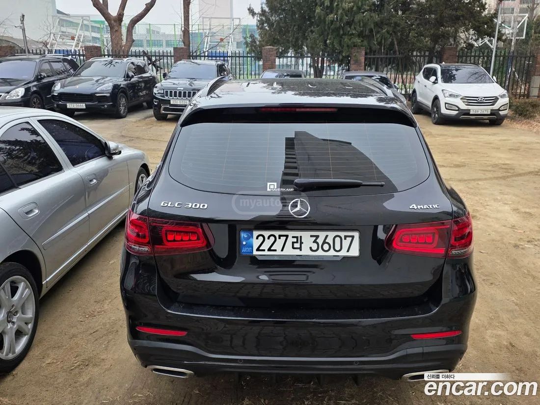 Mercedes-Benz GLC 63 AMG 2022 — миниатюра 3