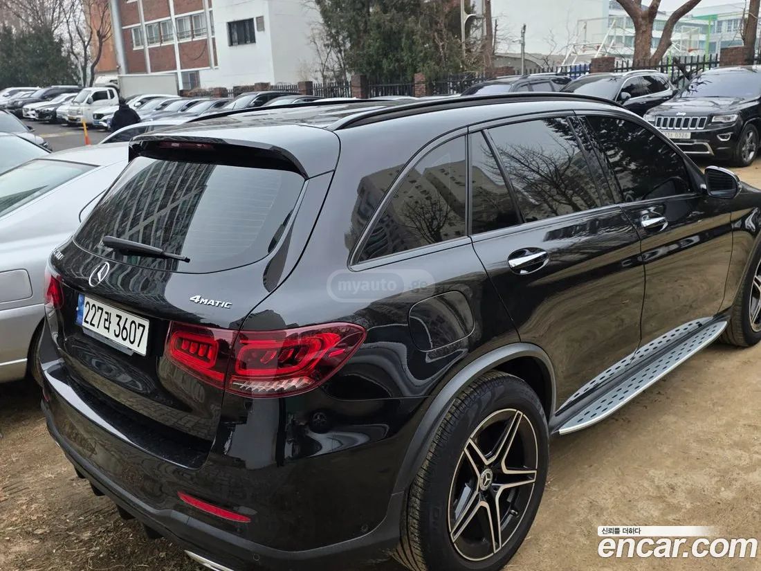 Mercedes-Benz GLC 63 AMG 2022 — миниатюра 4