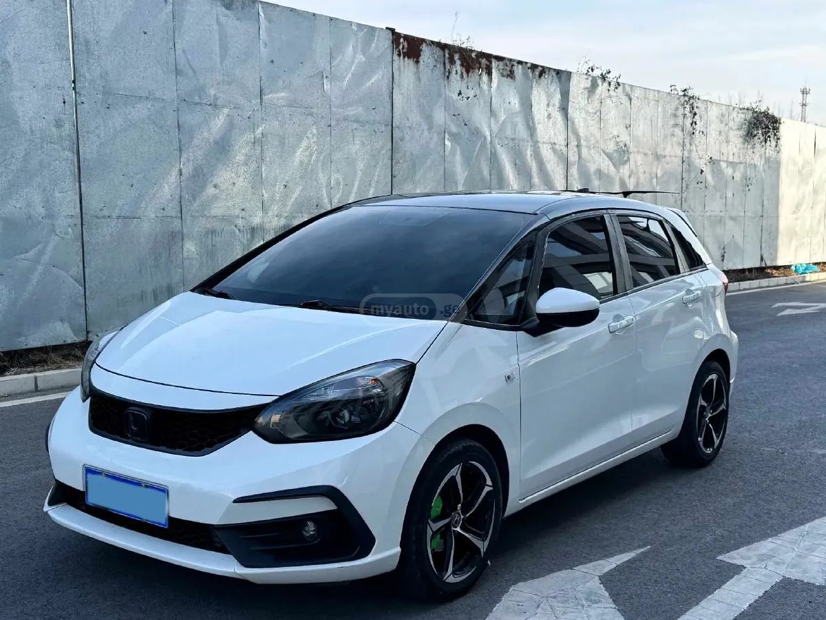 Honda FIT - фото 1