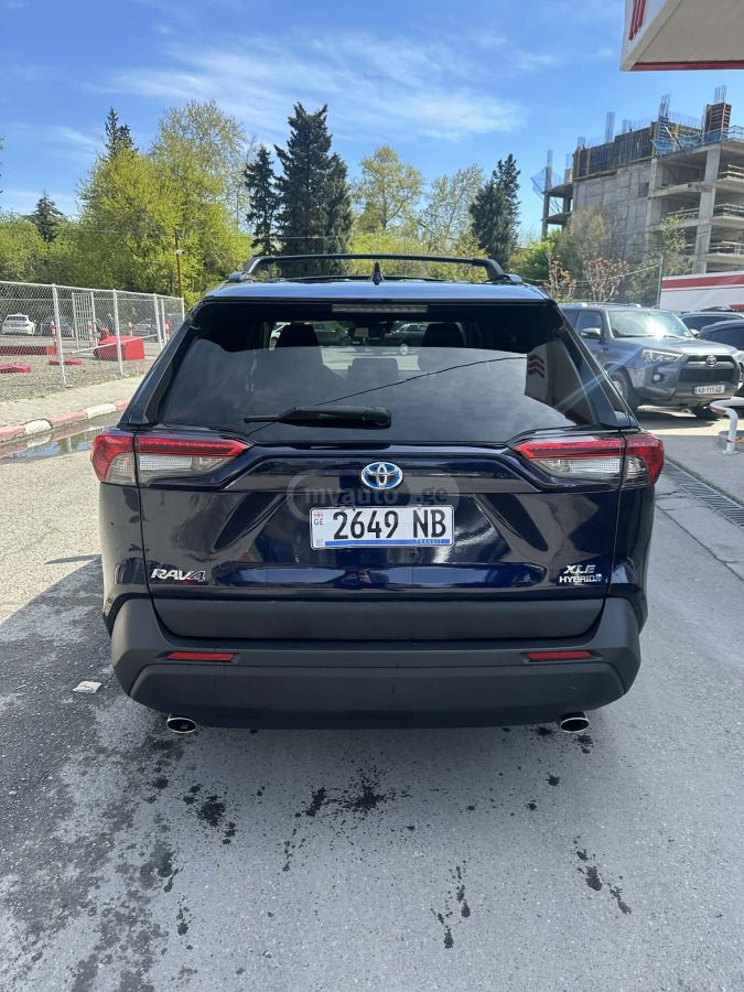 Toyota Rav 4 - фото 4