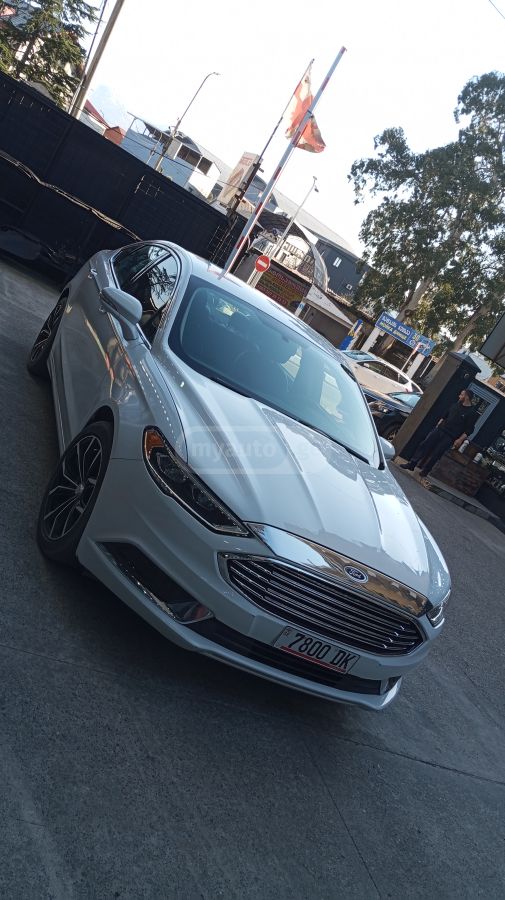 Ford Fusion - фото 3