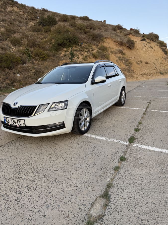 Skoda Octavia - фото 2