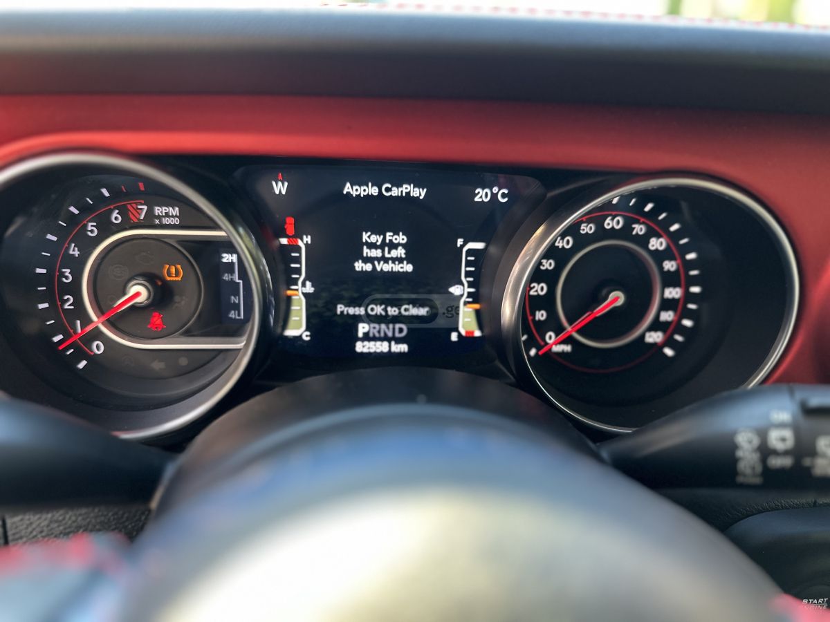 Jeep Wrangler - фото 13