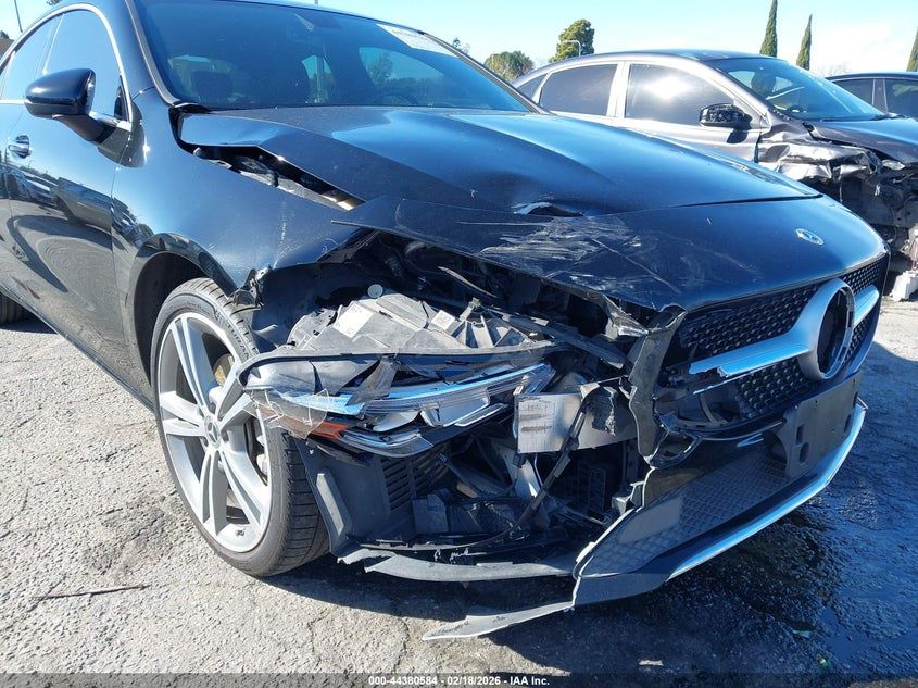 Mercedes-Benz CLA 250 - фото 6