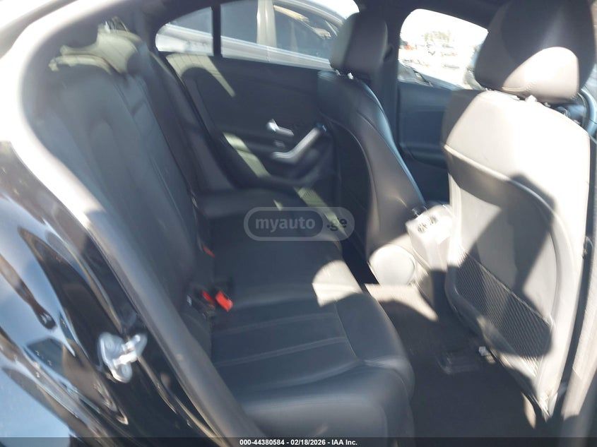 Mercedes-Benz CLA 250 - фото 7