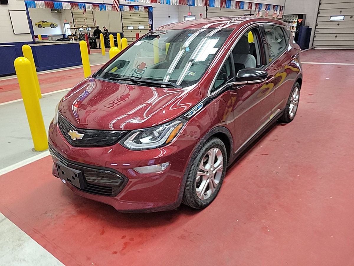 Chevrolet Bolt EV - фото 1