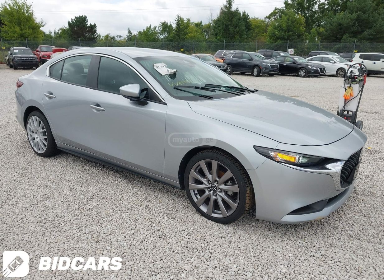 Mazda Mazda 3 - фото 1