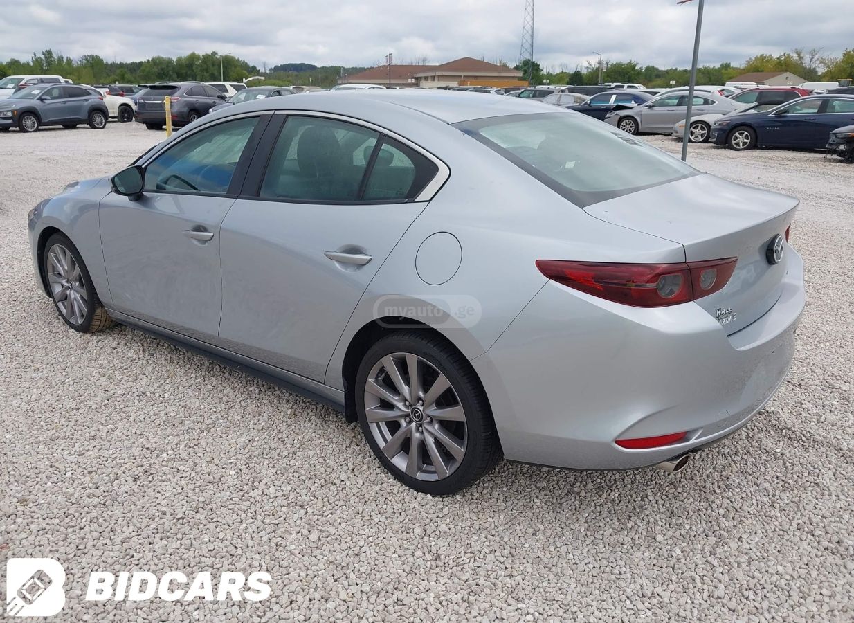 Mazda Mazda 3 - фото 3