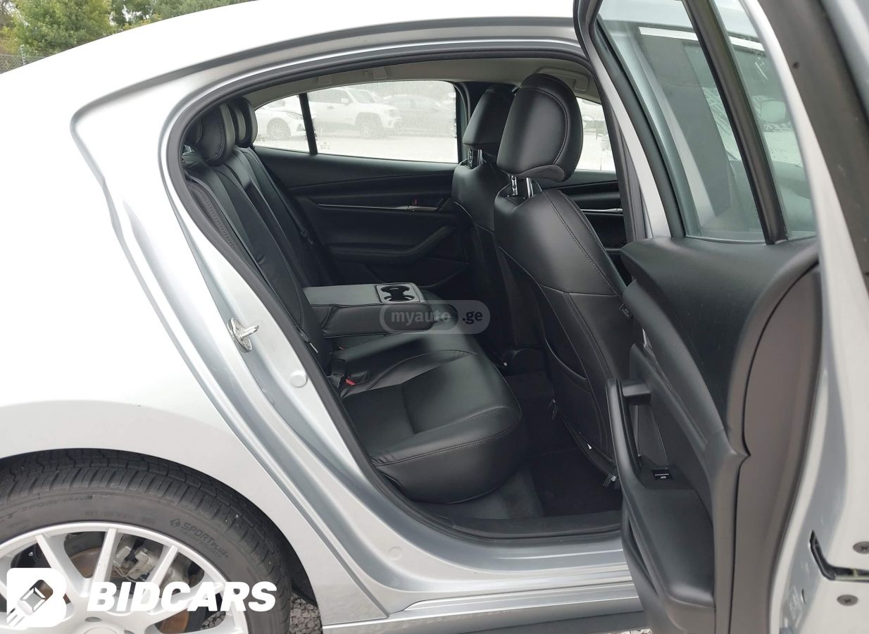 Mazda Mazda 3 - фото 7