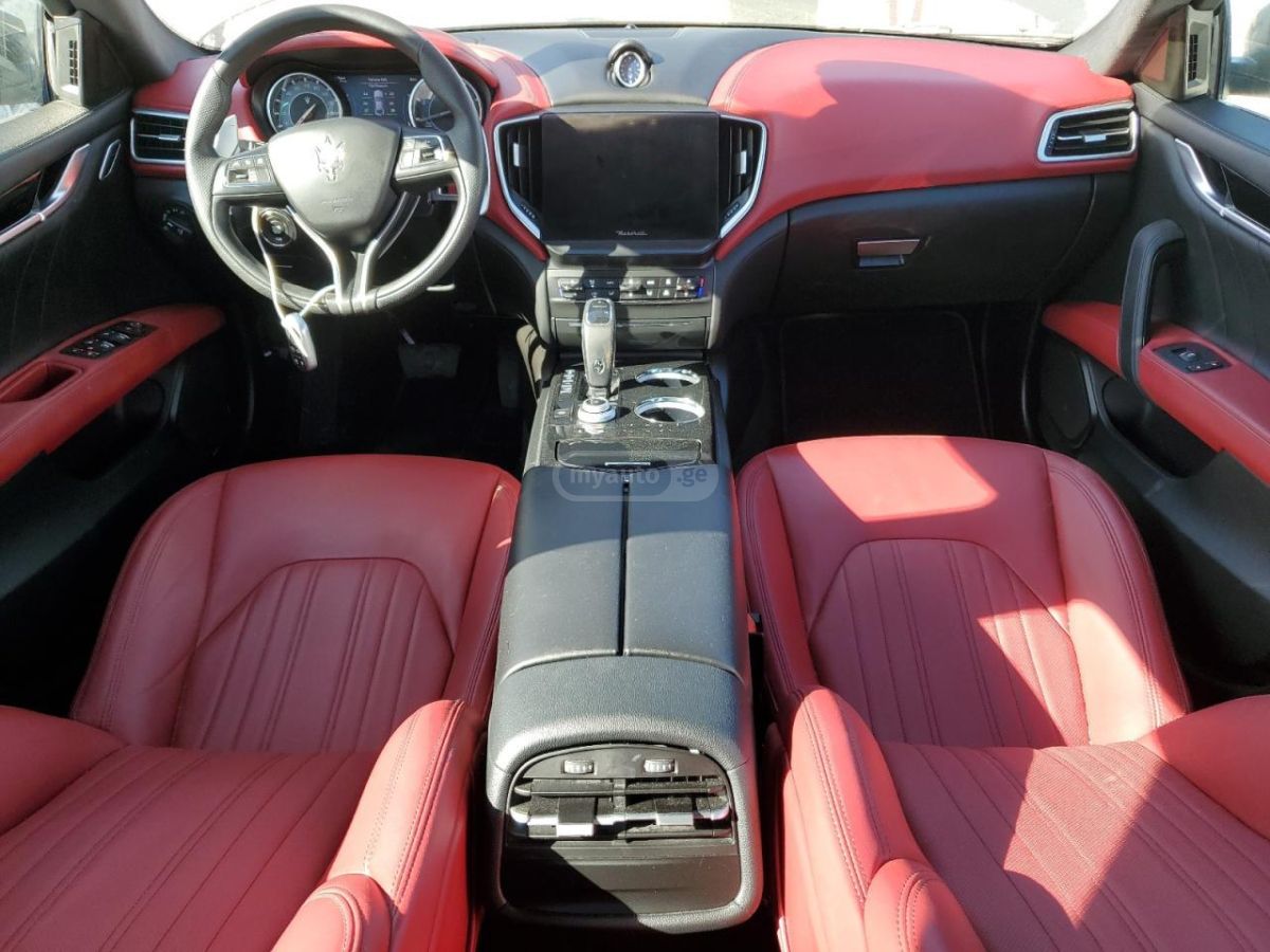 Maserati Ghibli 2023 — миниатюра 8