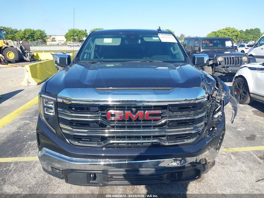 GMC Sierra 2025 — миниатюра 11