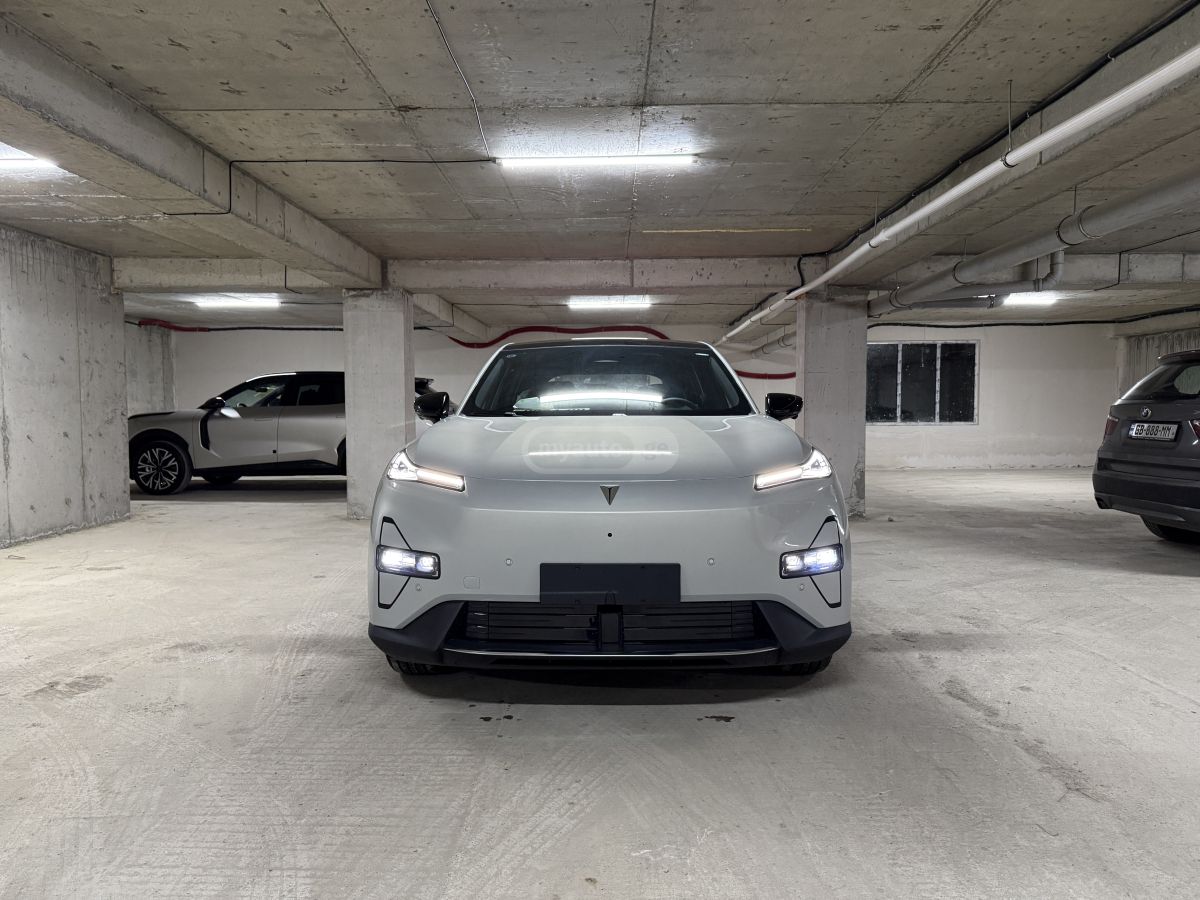 Changan Deepal Dark Blue S05 - фото 1