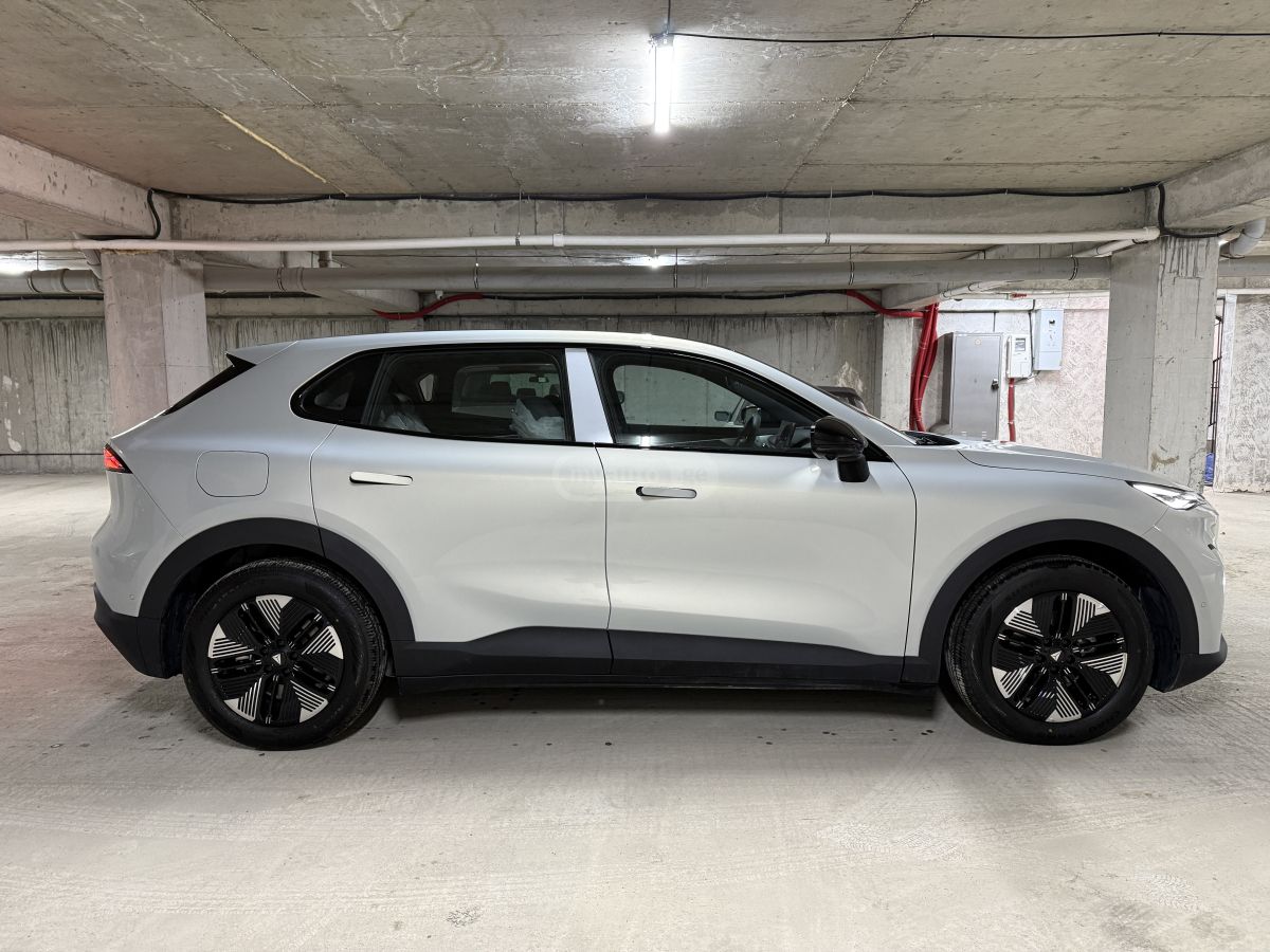 Changan Deepal Dark Blue S05 - фото 5