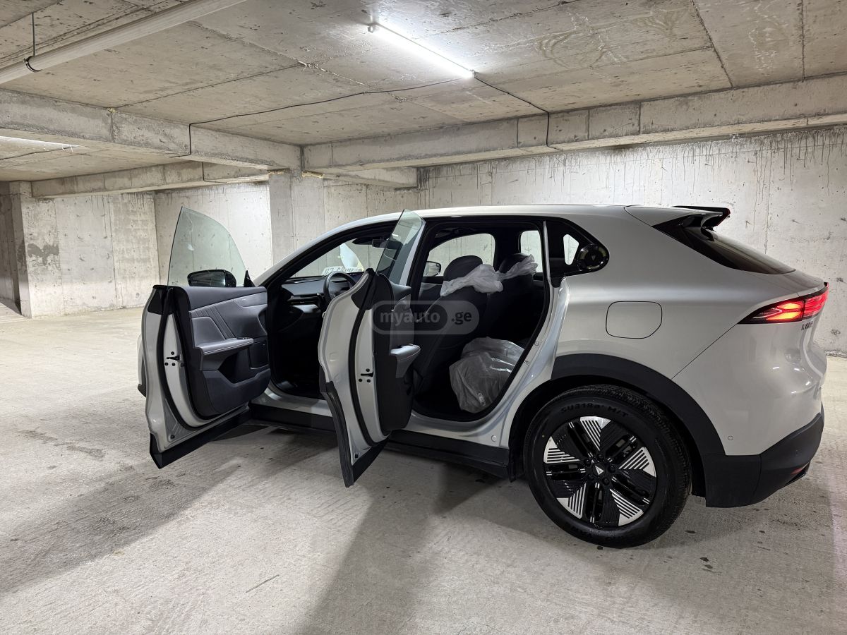 Changan Deepal Dark Blue S05 - фото 7