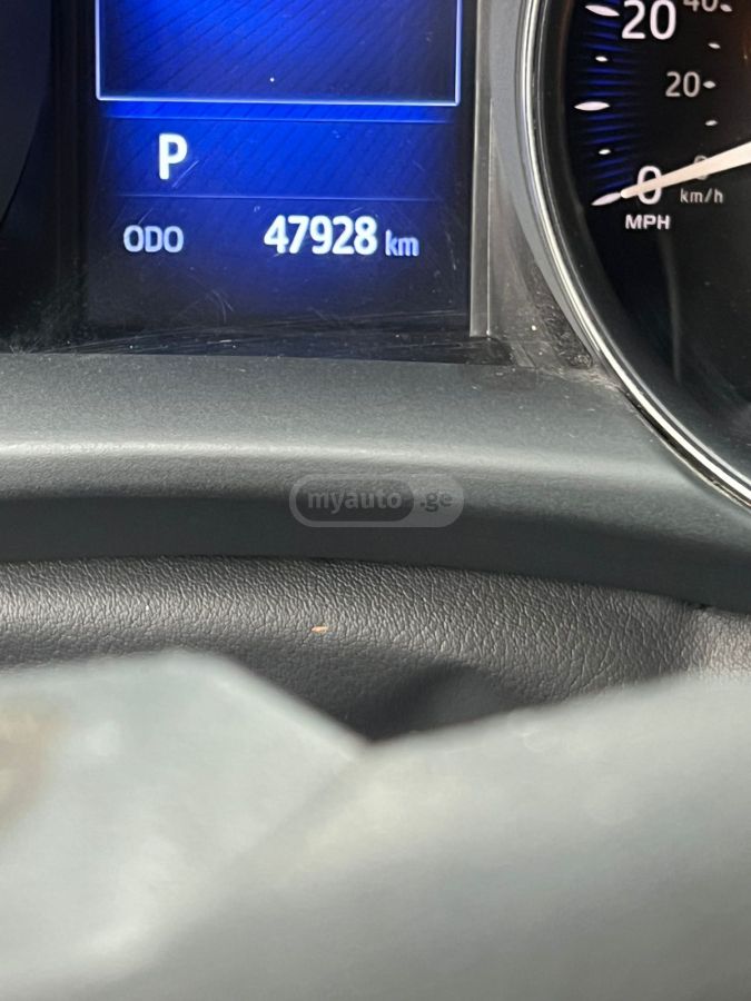 Toyota CHR - фото 9