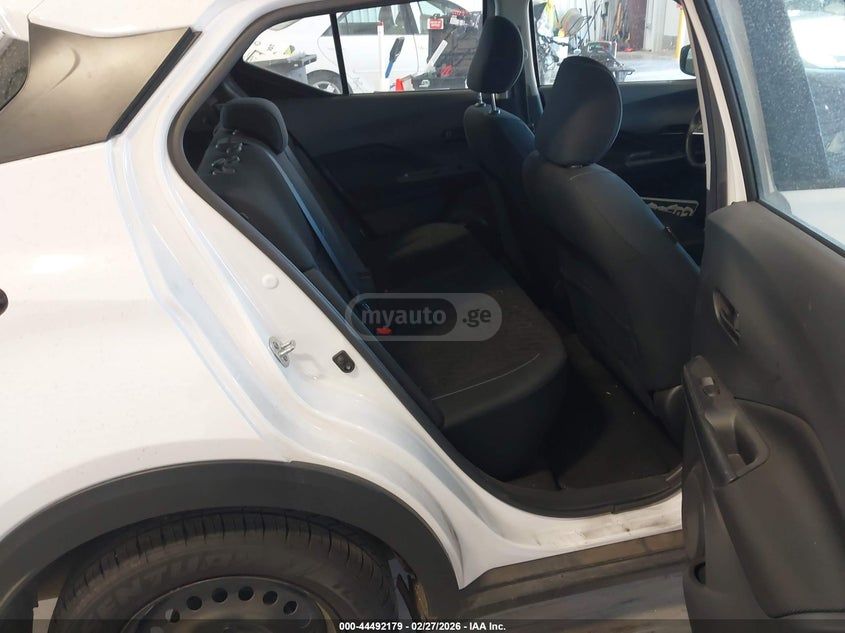 Nissan Kicks - фото 11