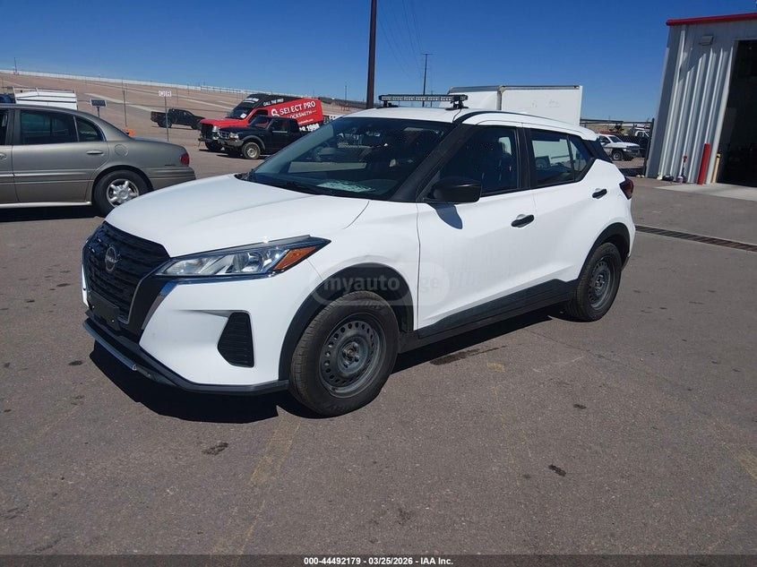 Nissan Kicks - фото 2