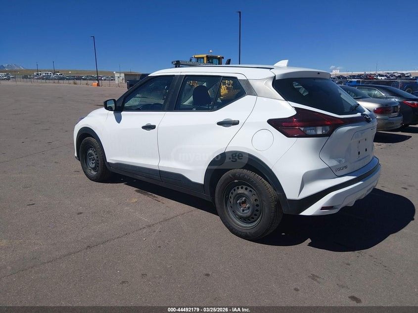 Nissan Kicks - фото 3