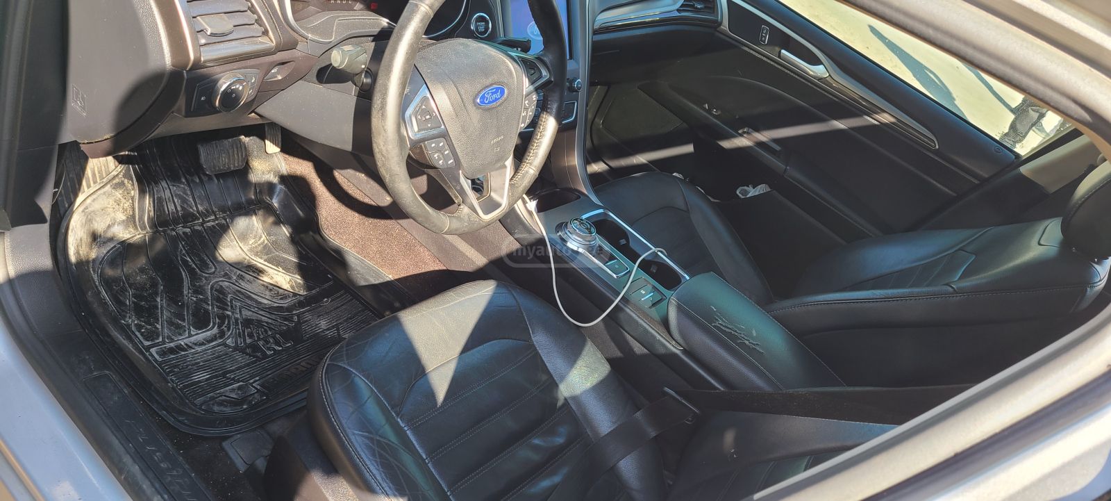 Ford Fusion - фото 12