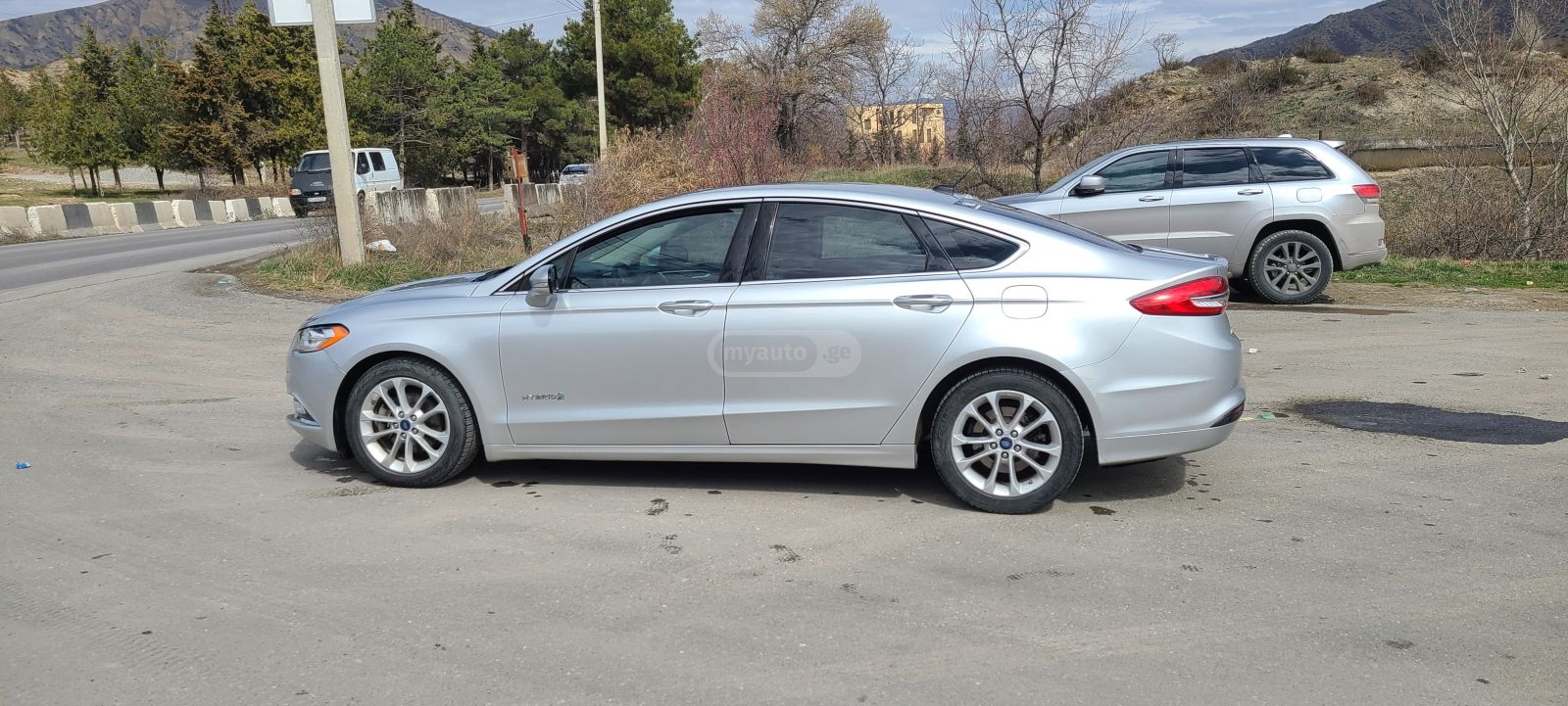 Ford Fusion - фото 4