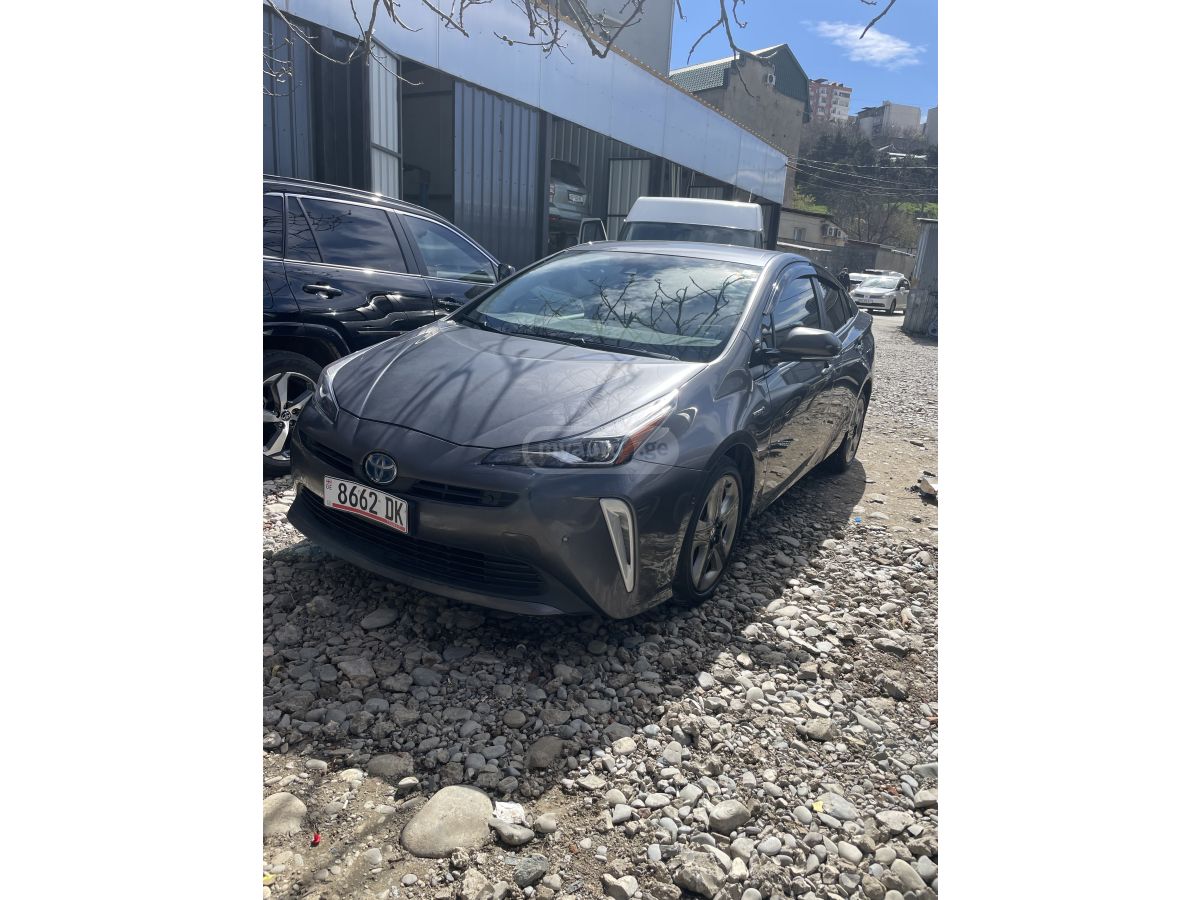 Toyota Prius - фото 3