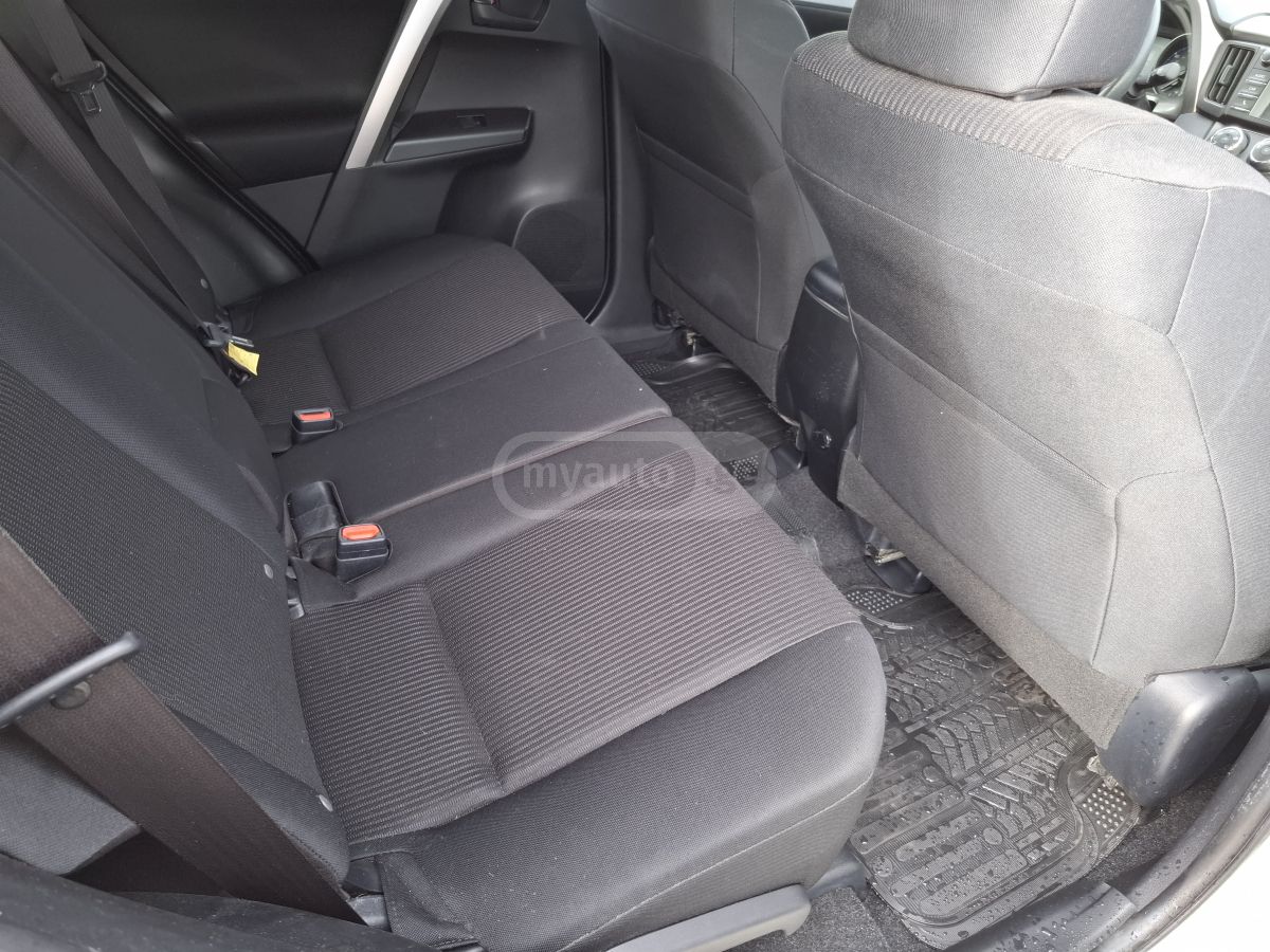 Toyota RAV 4 - фото 15