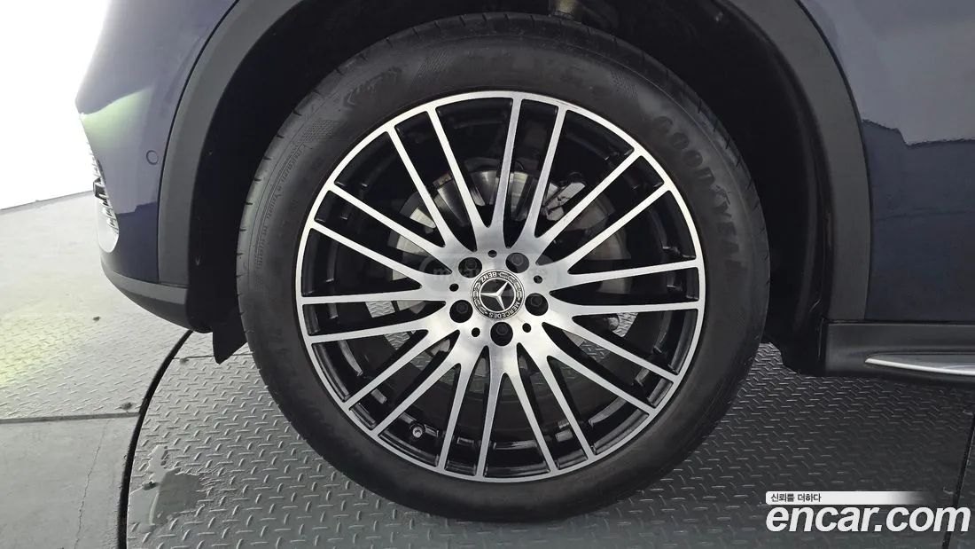 Mercedes-Benz GLC 200 2024 — миниатюра 5