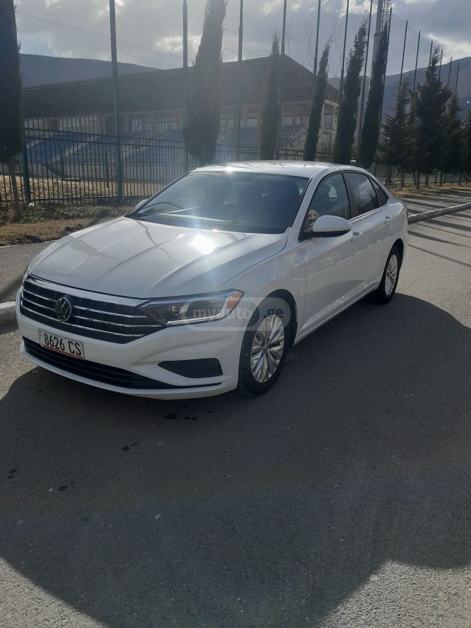 Volkswagen Jetta - фото 2