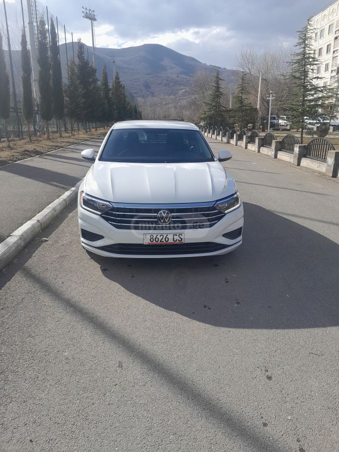 Volkswagen Jetta - фото 4