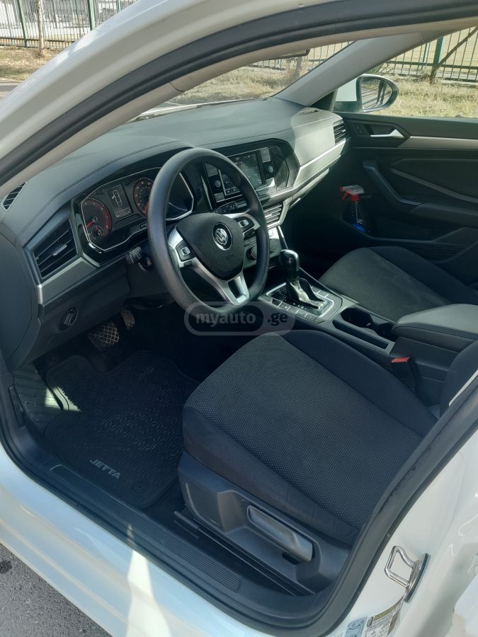 Volkswagen Jetta - фото 9