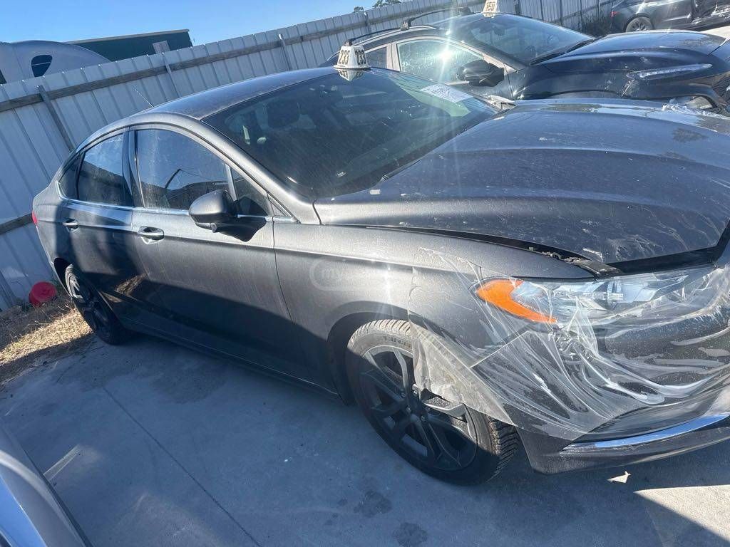 Ford Fusion - фото 1