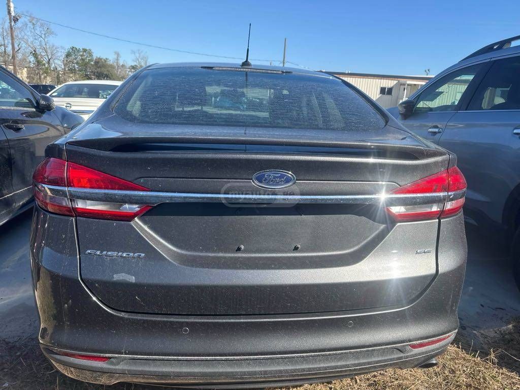 Ford Fusion - фото 13