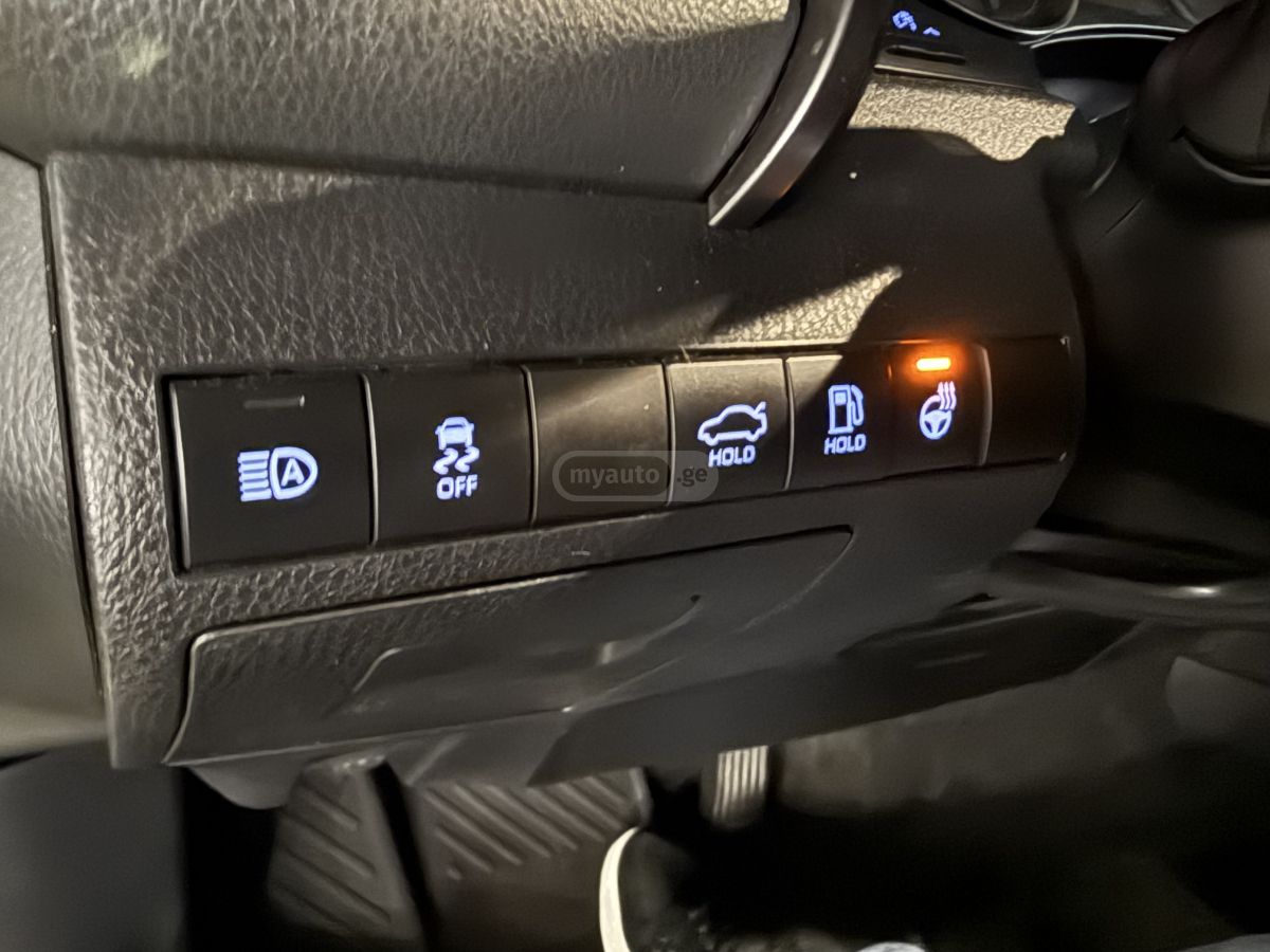 Toyota Camry - фото 13