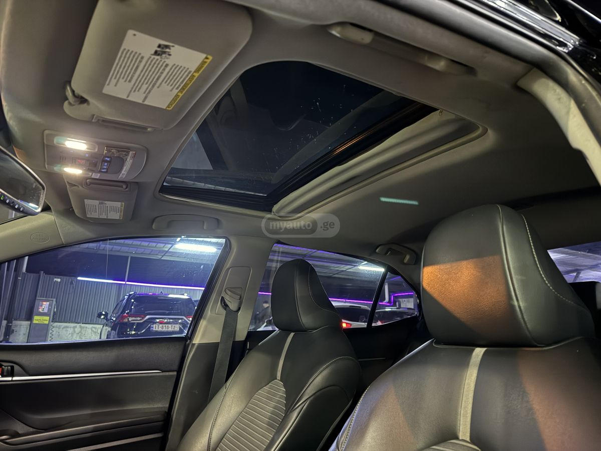 Toyota Camry - фото 14