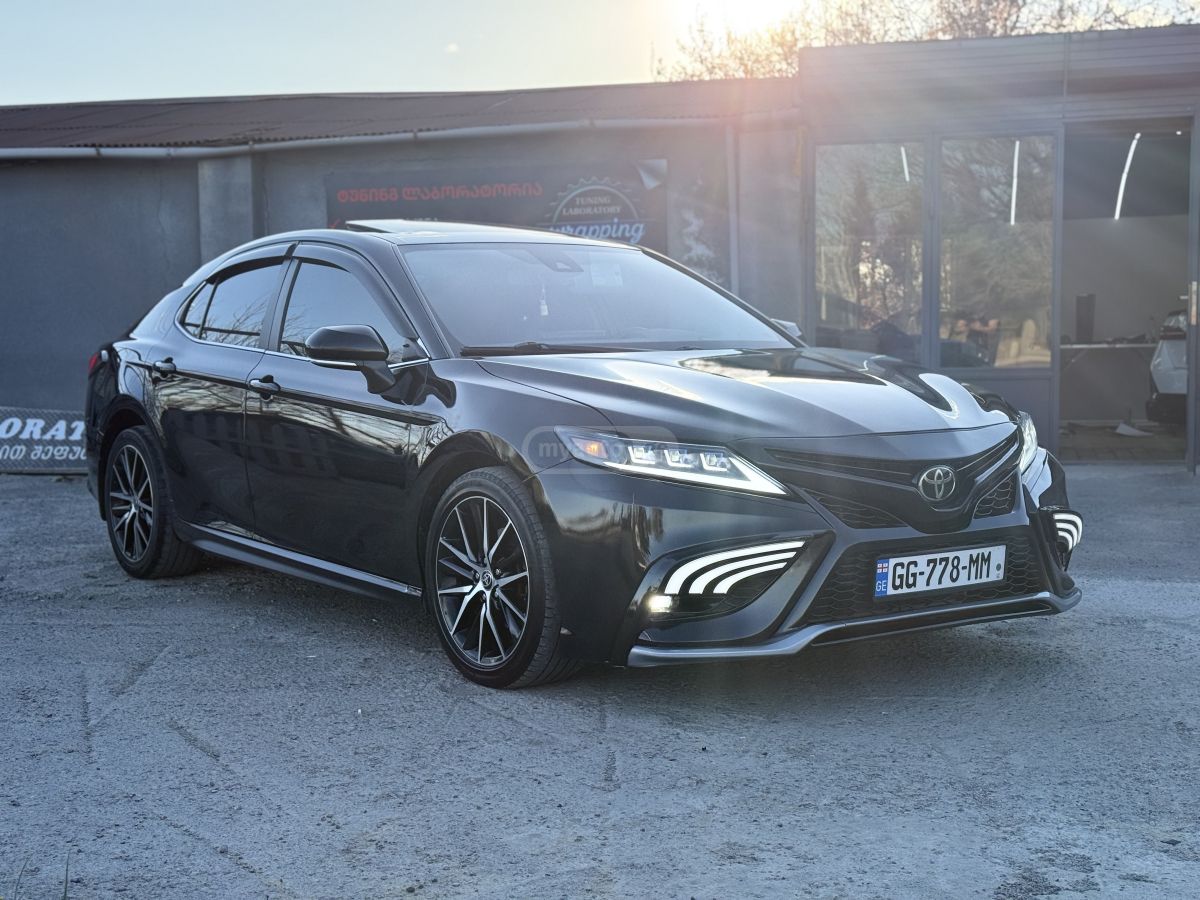 Toyota Camry - фото 5