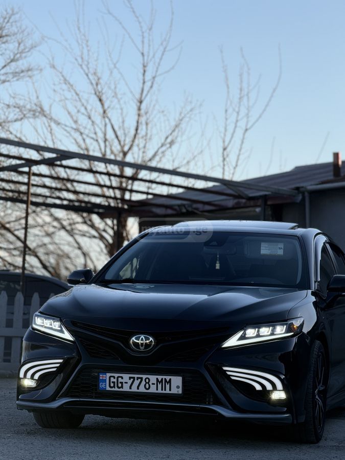 Toyota Camry - фото 8