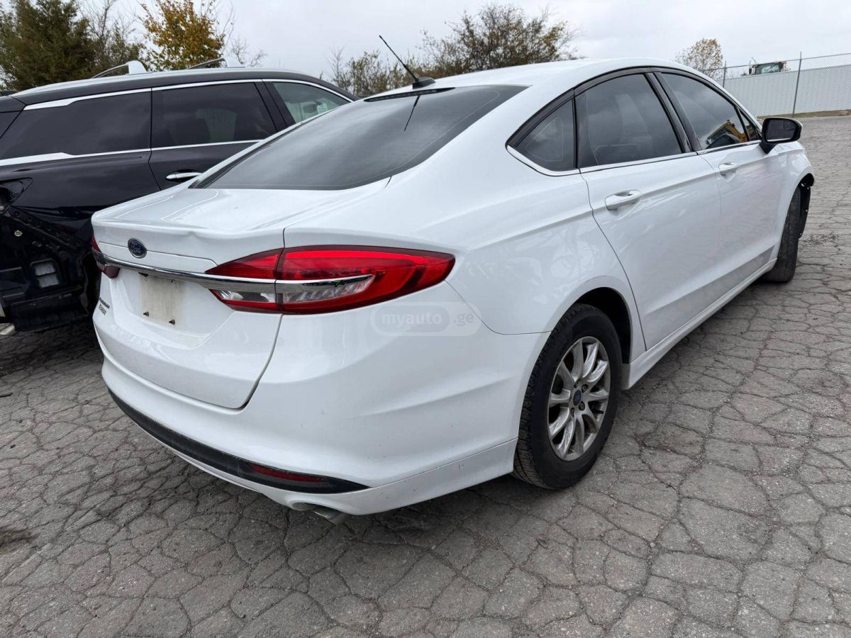 Ford Fusion - фото 2