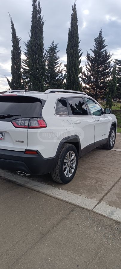 Jeep Cherokee - фото 1