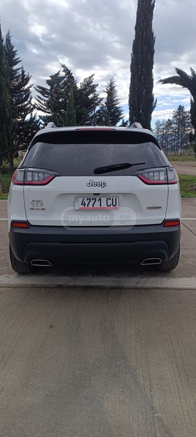 Jeep Cherokee - фото 13