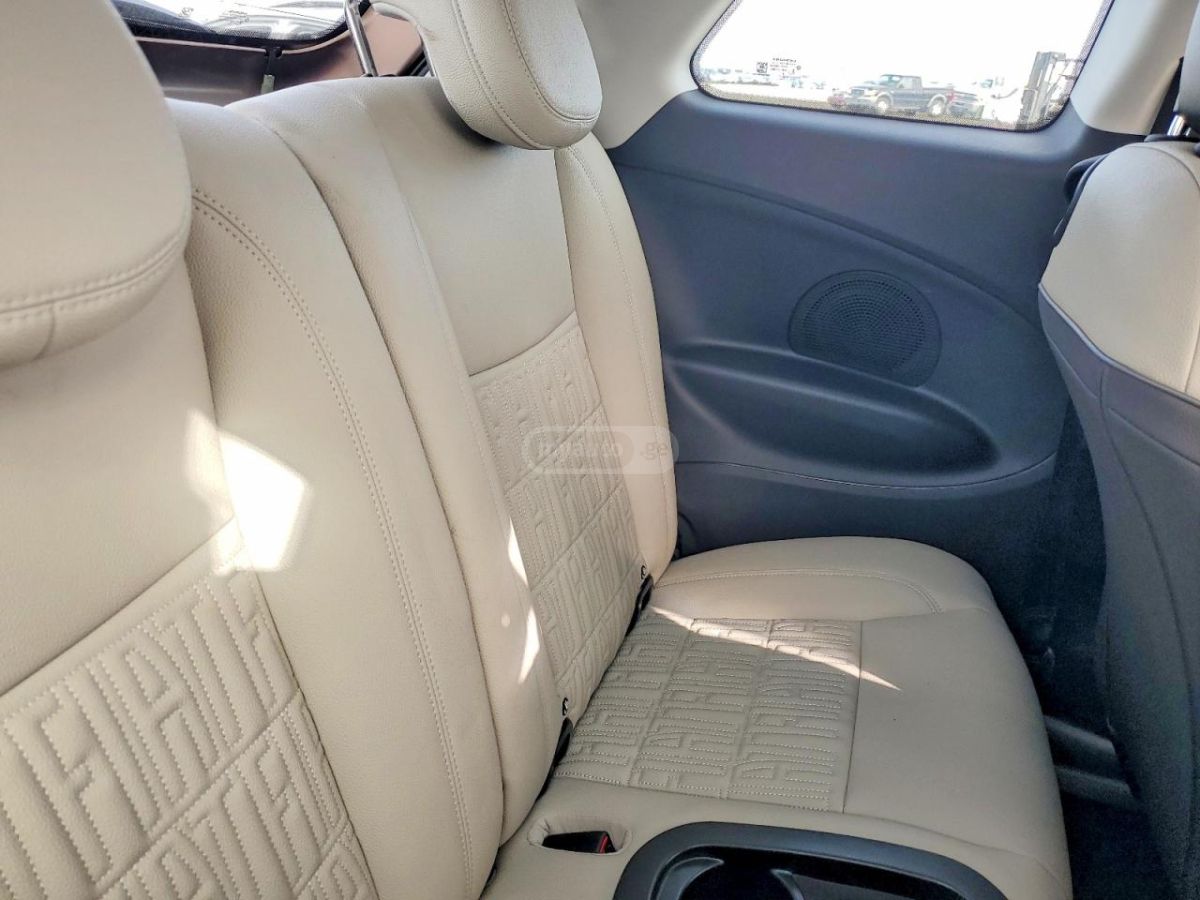 Fiat 500e 2024 — миниатюра 10