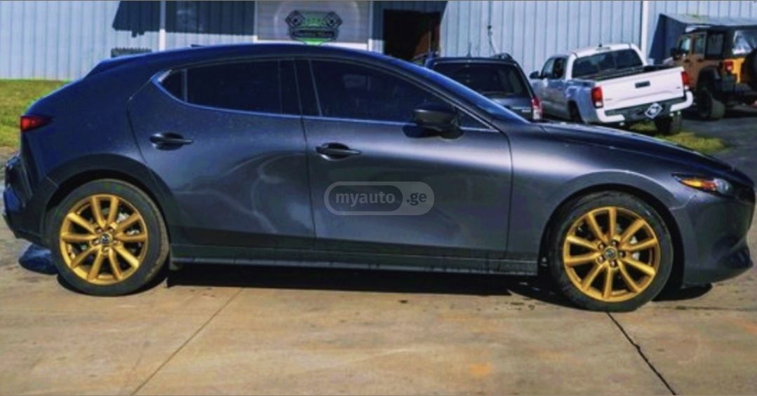 Mazda Mazda 3 - фото 3